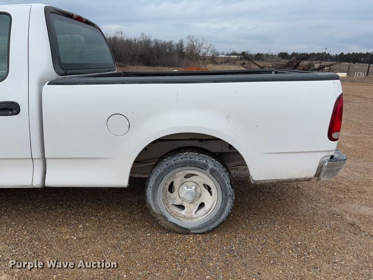 image for item FB3172 1999 Ford F150 pickup truck