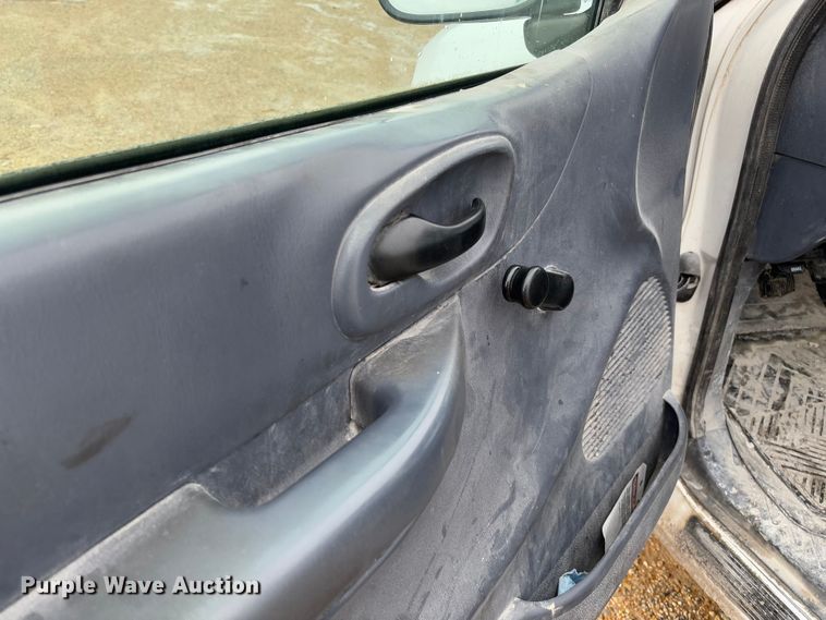 image for item FB3172 1999 Ford F150 pickup truck