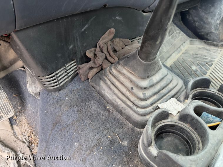 image for item FB3172 1999 Ford F150 pickup truck