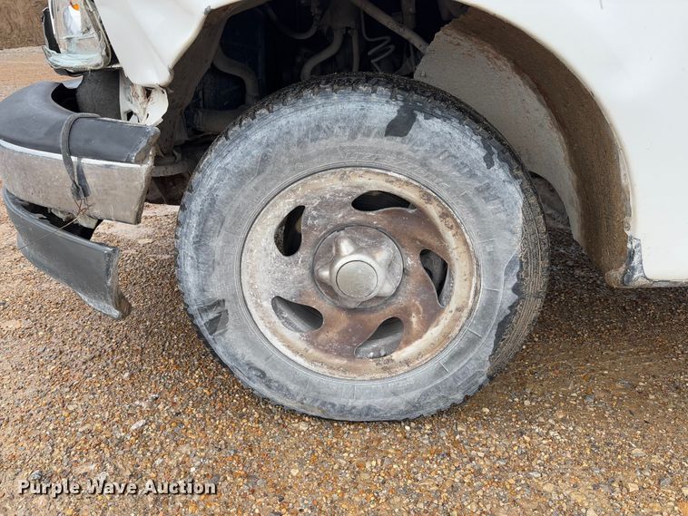 image for item FB3172 1999 Ford F150 pickup truck