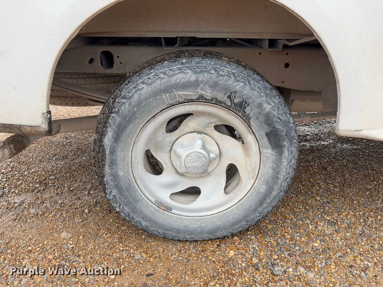 image for item FB3172 1999 Ford F150 pickup truck