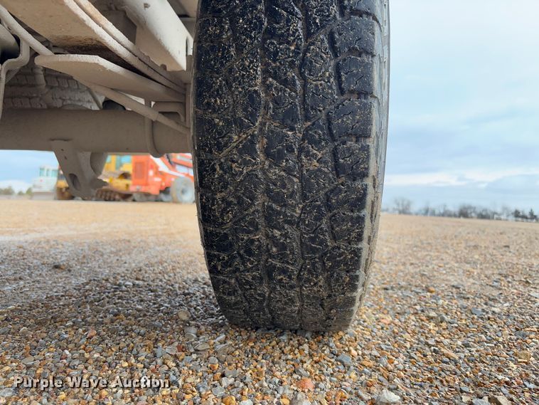 image for item FB3172 1999 Ford F150 pickup truck