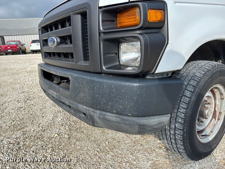 image for item FB3186 2011 Ford E250 van