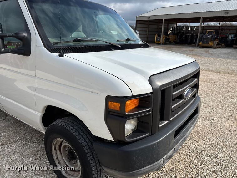 image for item FB3186 2011 Ford E250 van