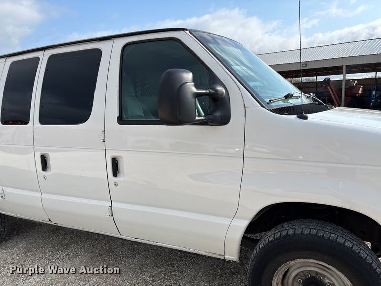 image for item FB3186 2011 Ford E250 van