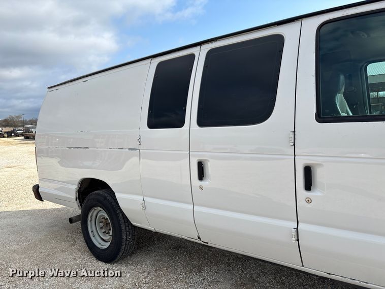 image for item FB3186 2011 Ford E250 van