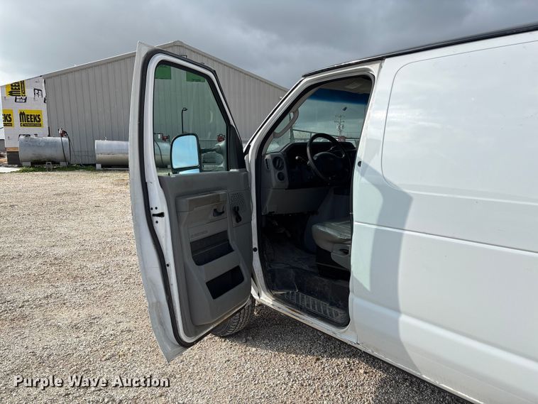 image for item FB3186 2011 Ford E250 van