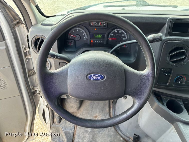 image for item FB3186 2011 Ford E250 van