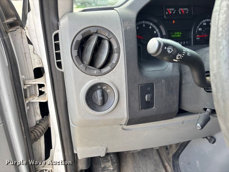 image for item FB3186 2011 Ford E250 van