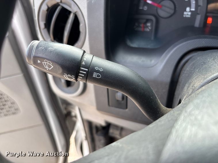 image for item FB3186 2011 Ford E250 van