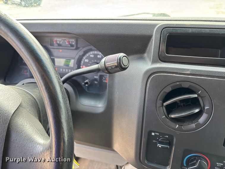 image for item FB3186 2011 Ford E250 van