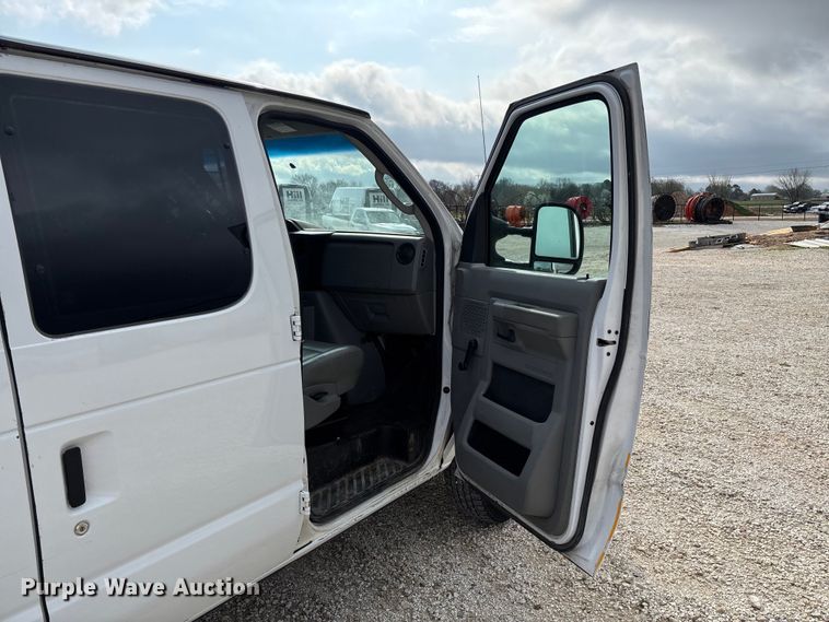 image for item FB3186 2011 Ford E250 van