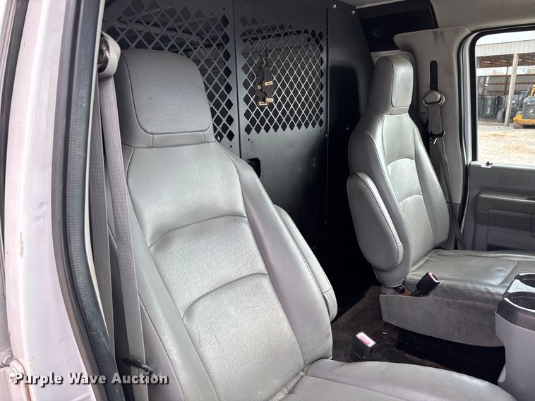 image for item FB3186 2011 Ford E250 van