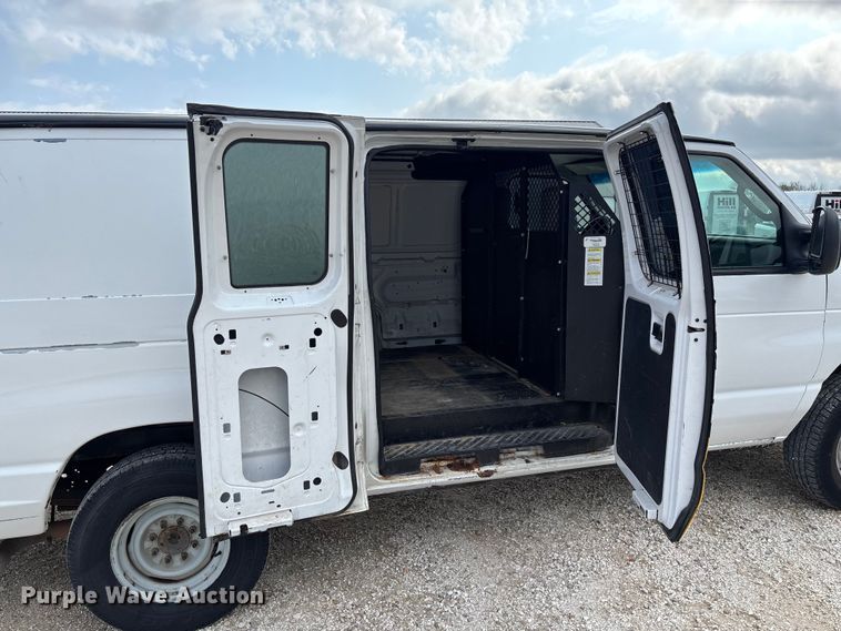image for item FB3186 2011 Ford E250 van