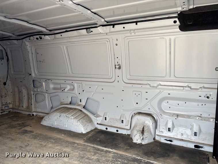 image for item FB3186 2011 Ford E250 van