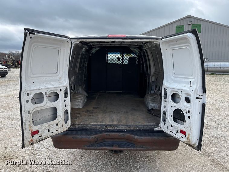 image for item FB3186 2011 Ford E250 van