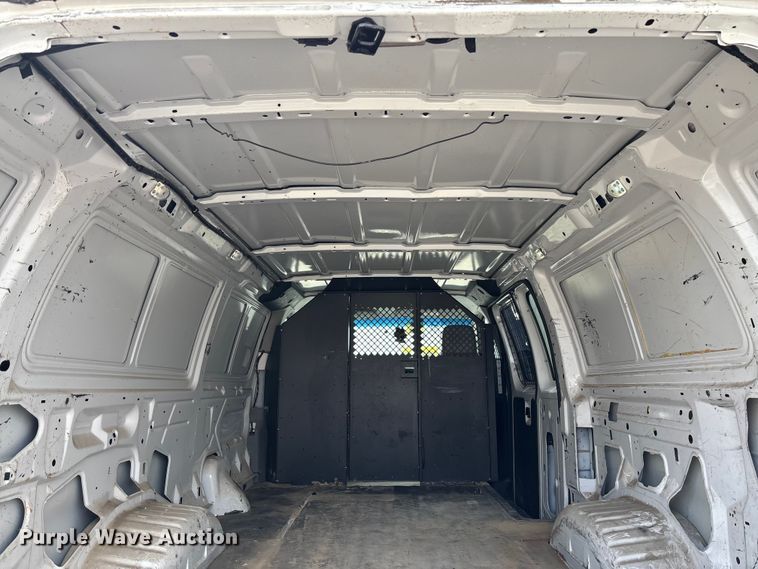 image for item FB3186 2011 Ford E250 van