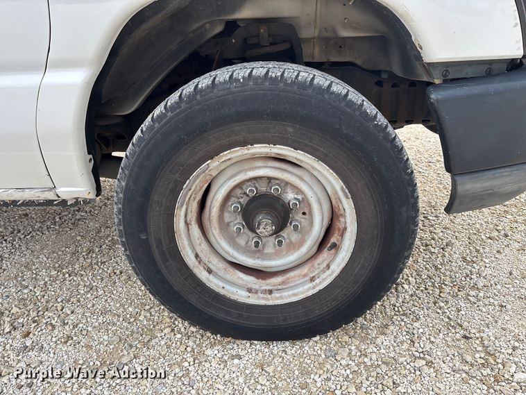 image for item FB3186 2011 Ford E250 van