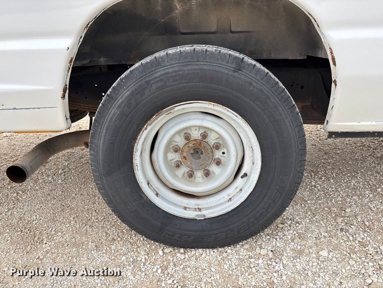 image for item FB3186 2011 Ford E250 van