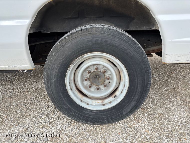image for item FB3186 2011 Ford E250 van