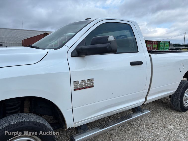 image for item FB3187 2015 RAM 2500 pickup truck