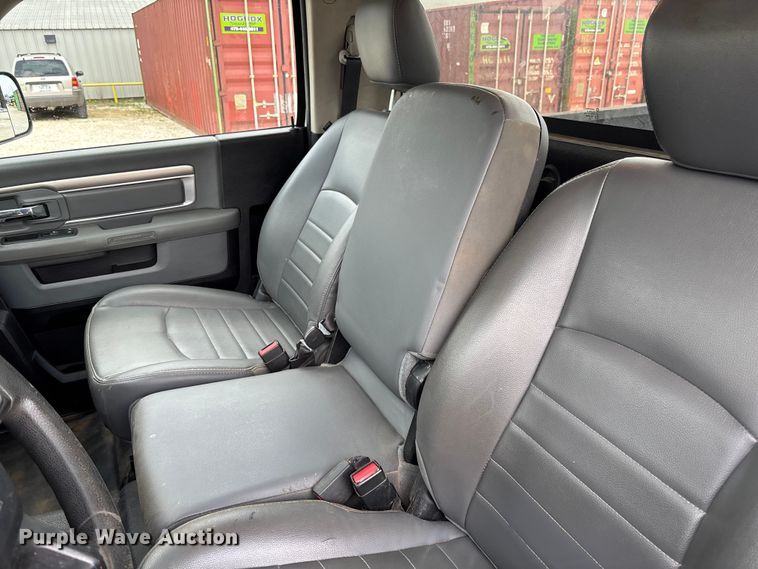 image for item FB3187 2015 RAM 2500 pickup truck