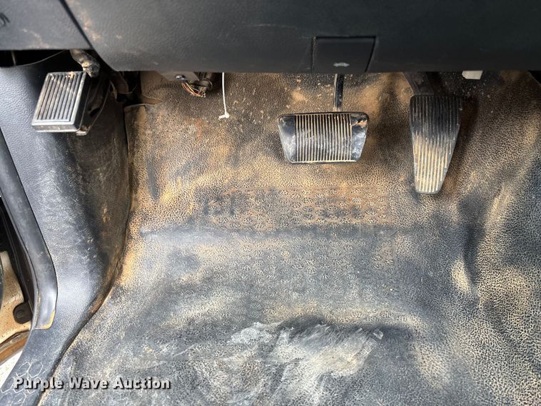 image for item FB3187 2015 RAM 2500 pickup truck