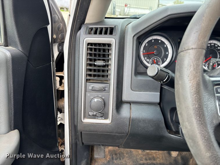image for item FB3187 2015 RAM 2500 pickup truck