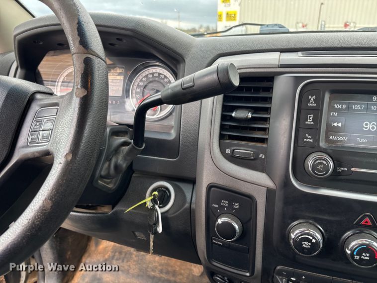 image for item FB3187 2015 RAM 2500 pickup truck