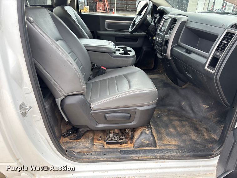 image for item FB3187 2015 RAM 2500 pickup truck