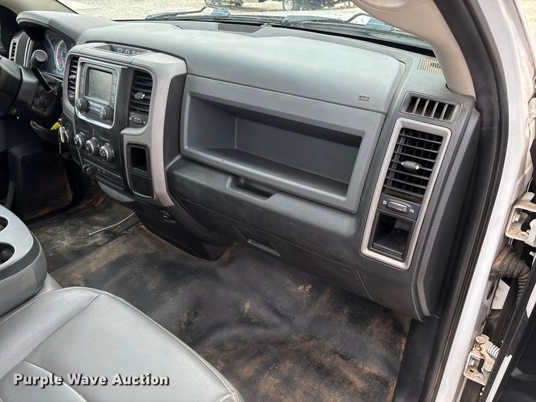 image for item FB3187 2015 RAM 2500 pickup truck