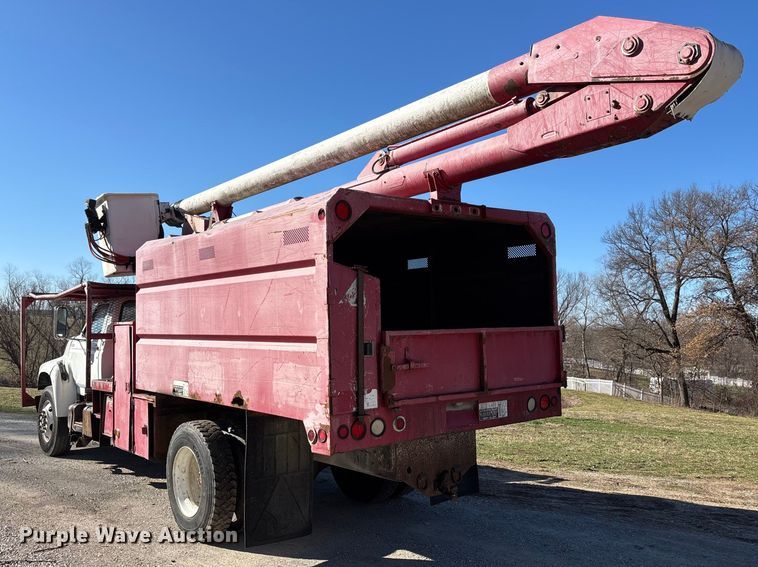image for item FB3569 1998 Ford F-800 forestry bucket truck