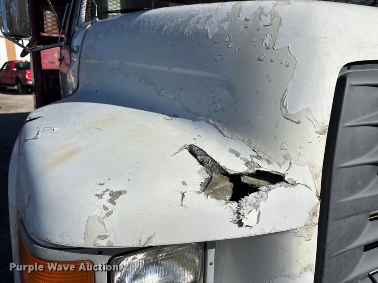 image for item FB3569 1998 Ford F-800 forestry bucket truck