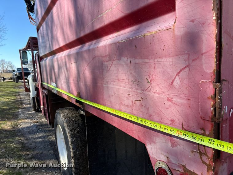 image for item FB3569 1998 Ford F-800 forestry bucket truck