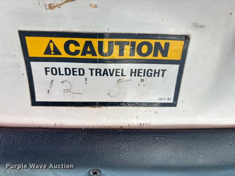 image for item FB3569 1998 Ford F-800 forestry bucket truck