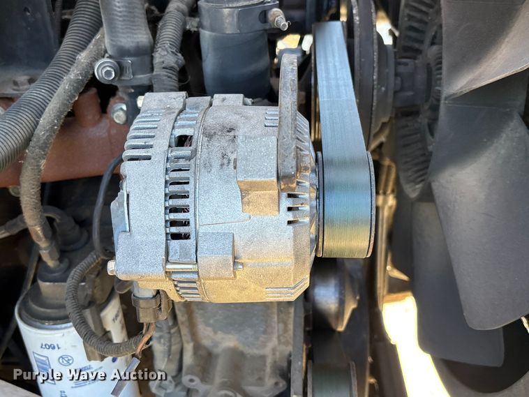 image for item FB3569 1998 Ford F-800 forestry bucket truck