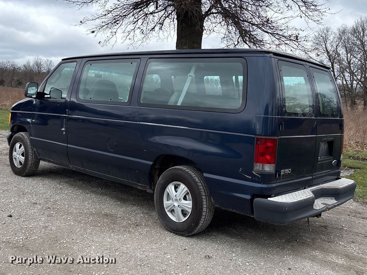image for item FB3573 2003 Ford E150 van