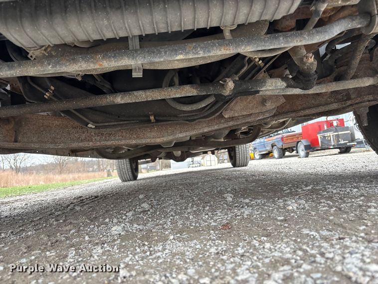 image for item FB3573 2003 Ford E150 van