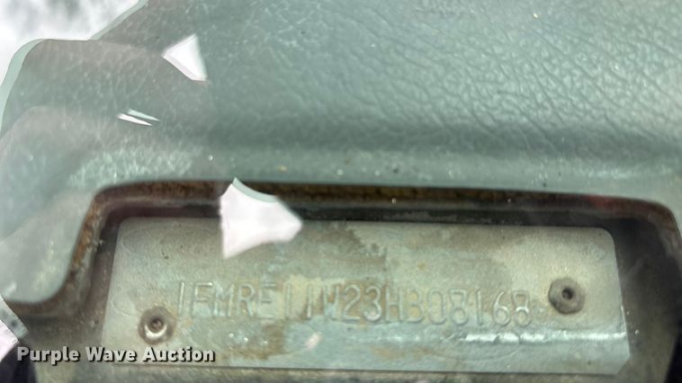 image for item FB3573 2003 Ford E150 van