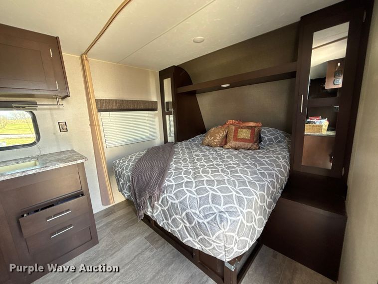 image for item FB3578 2018 Kz-rv  Sportsmen camper