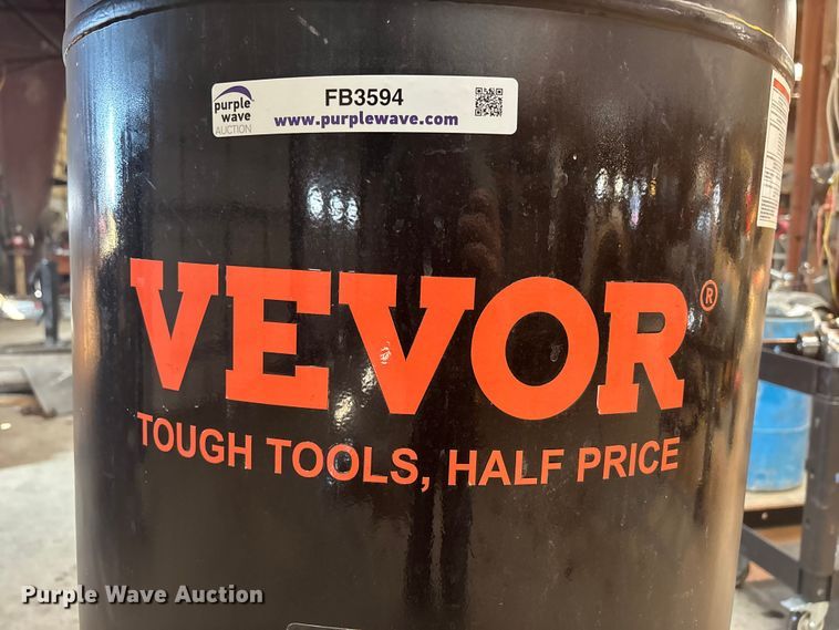 image for item FB3594 Vevor FB3500-10A300 air compressor