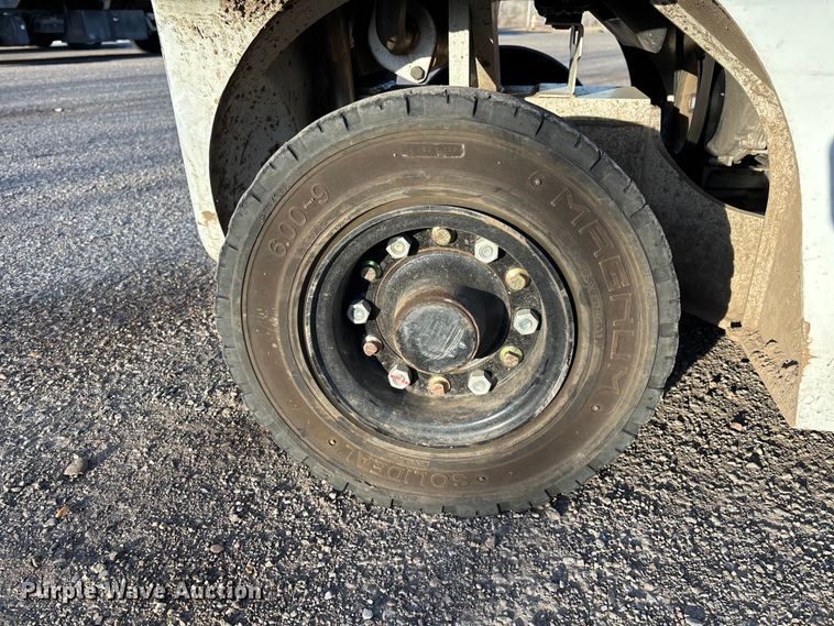 image for item FB5505 2016 UniCarriers PF50 forklift