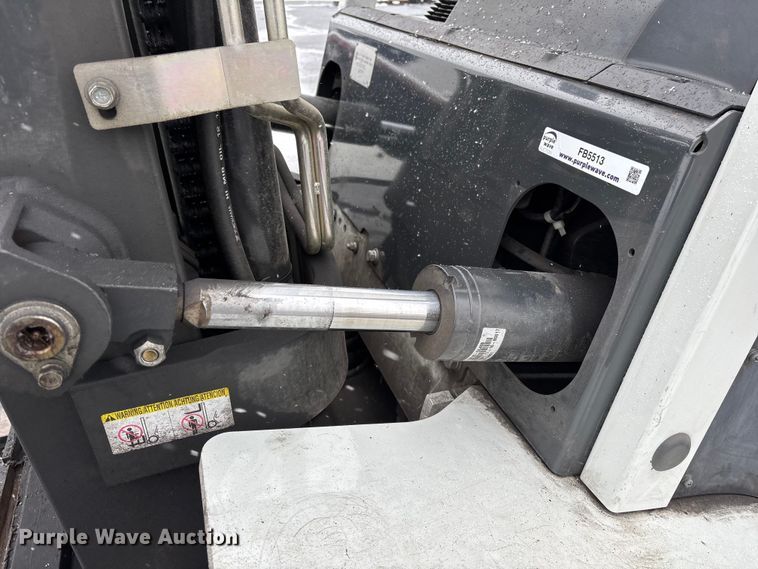 image for item FB5513 2015 Nissan PF80YLP forklift