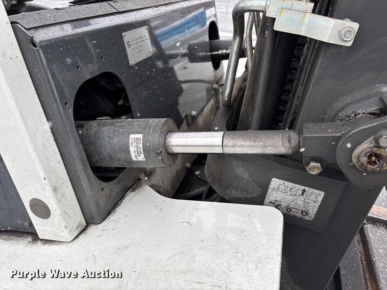 image for item FB5513 2015 Nissan PF80YLP forklift