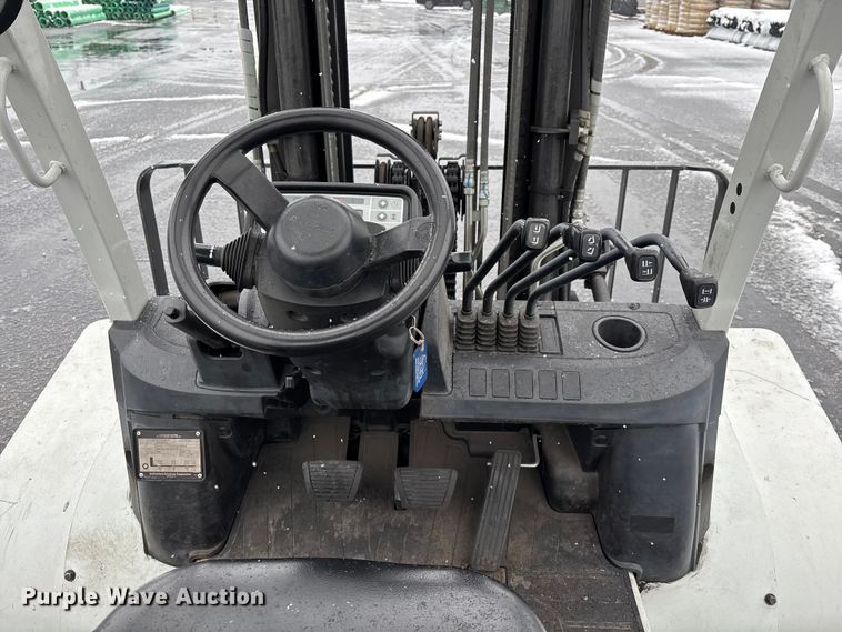 image for item FB5513 2015 Nissan PF80YLP forklift