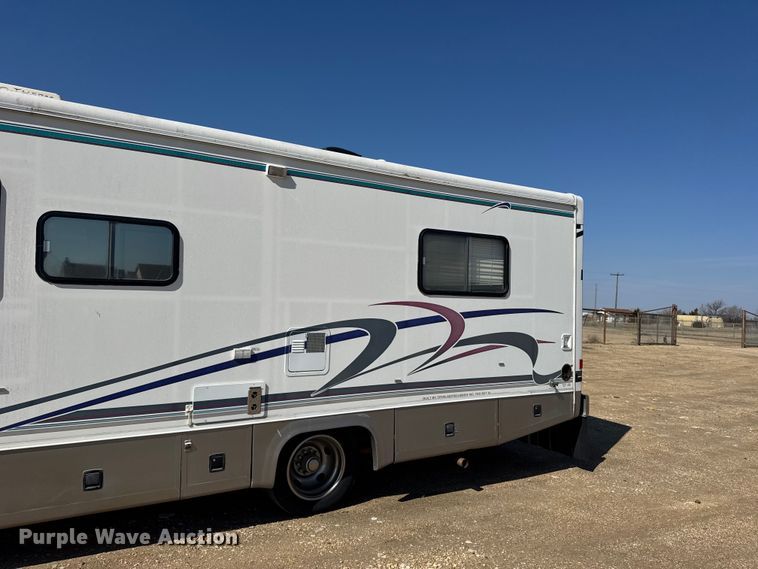 image for item FB6974 2000 Workhorse Allegro RV