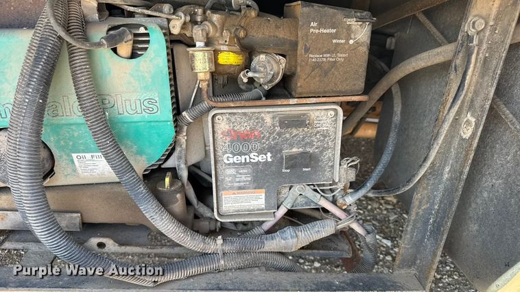 image for item FB6974 2000 Workhorse Allegro RV