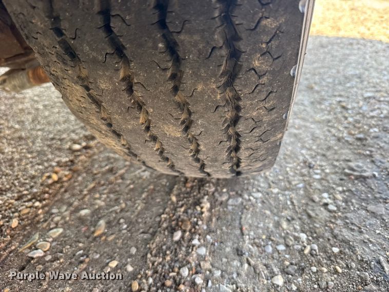 image for item FB6974 2000 Workhorse Allegro RV