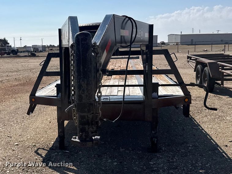 image for item FB6976 2013 Circle M equipment trailer