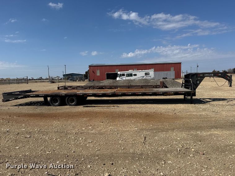 image for item FB6976 2013 Circle M equipment trailer